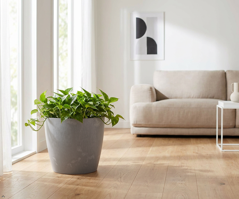 Concrete Effect Plant Pots – Plastic Indoor & Outdoor Flower Pots, Garden Planters, Large Plant Pots, Modern Decorative Planters, Grey & Black